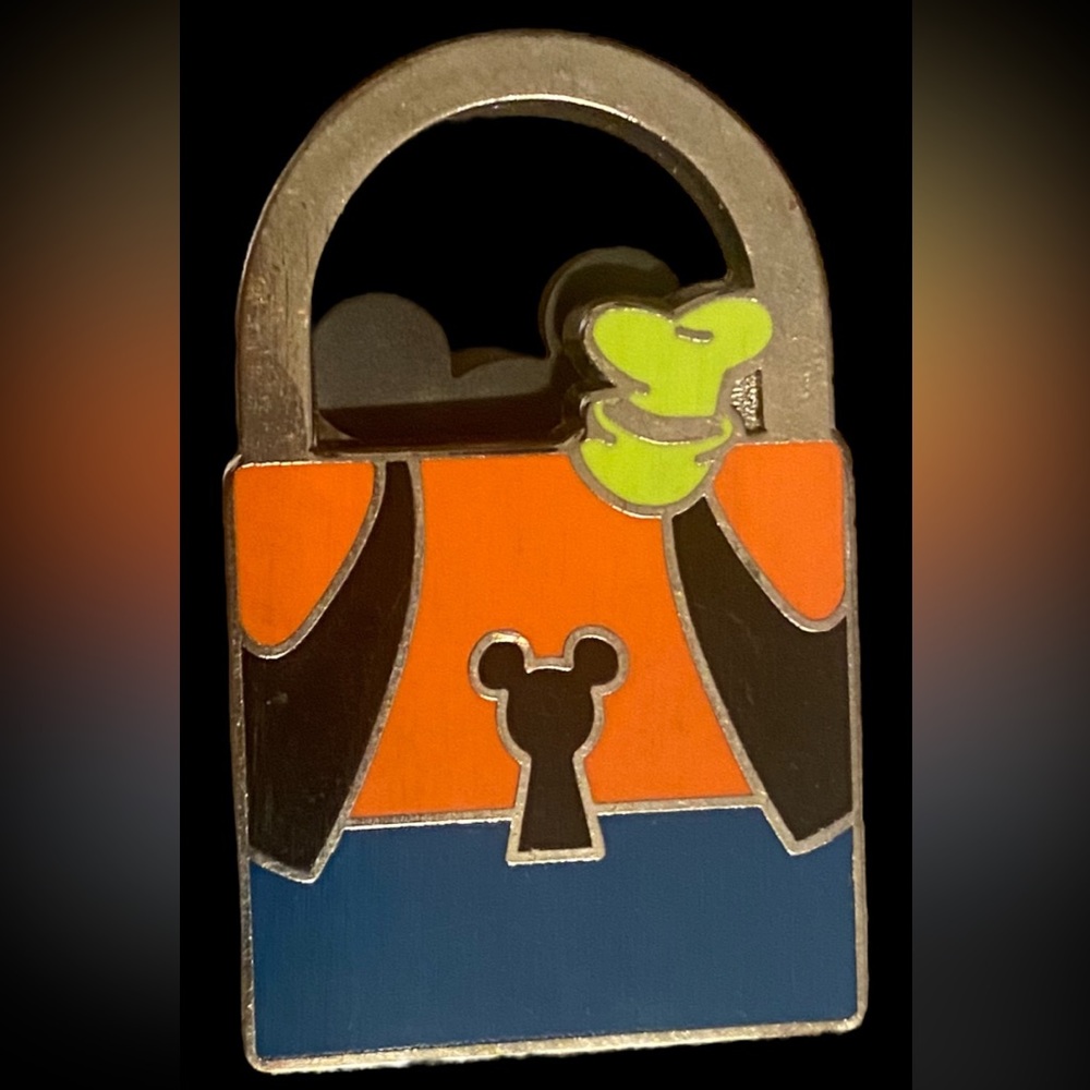 Disney Collector Pin